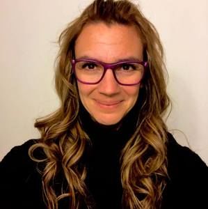 Meet your Posher, Angie